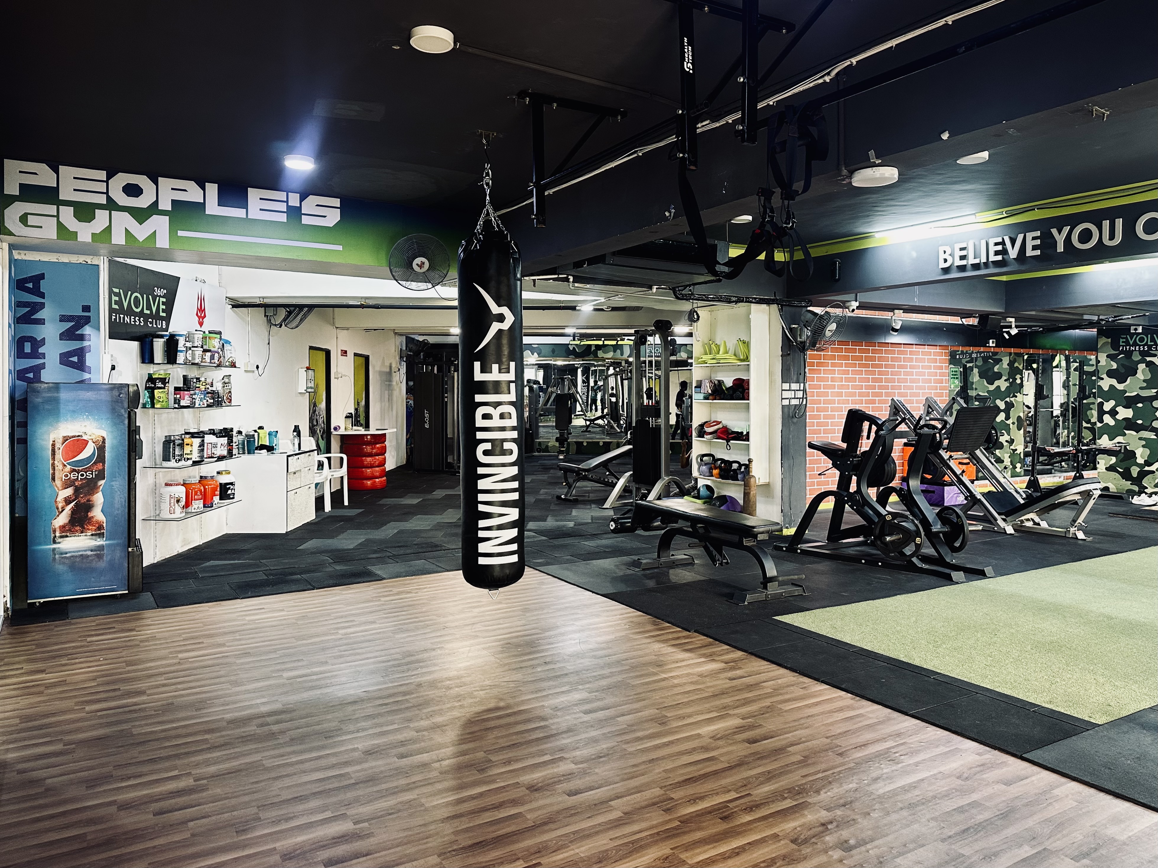 Members training together at Evolve 360 Fitness Club